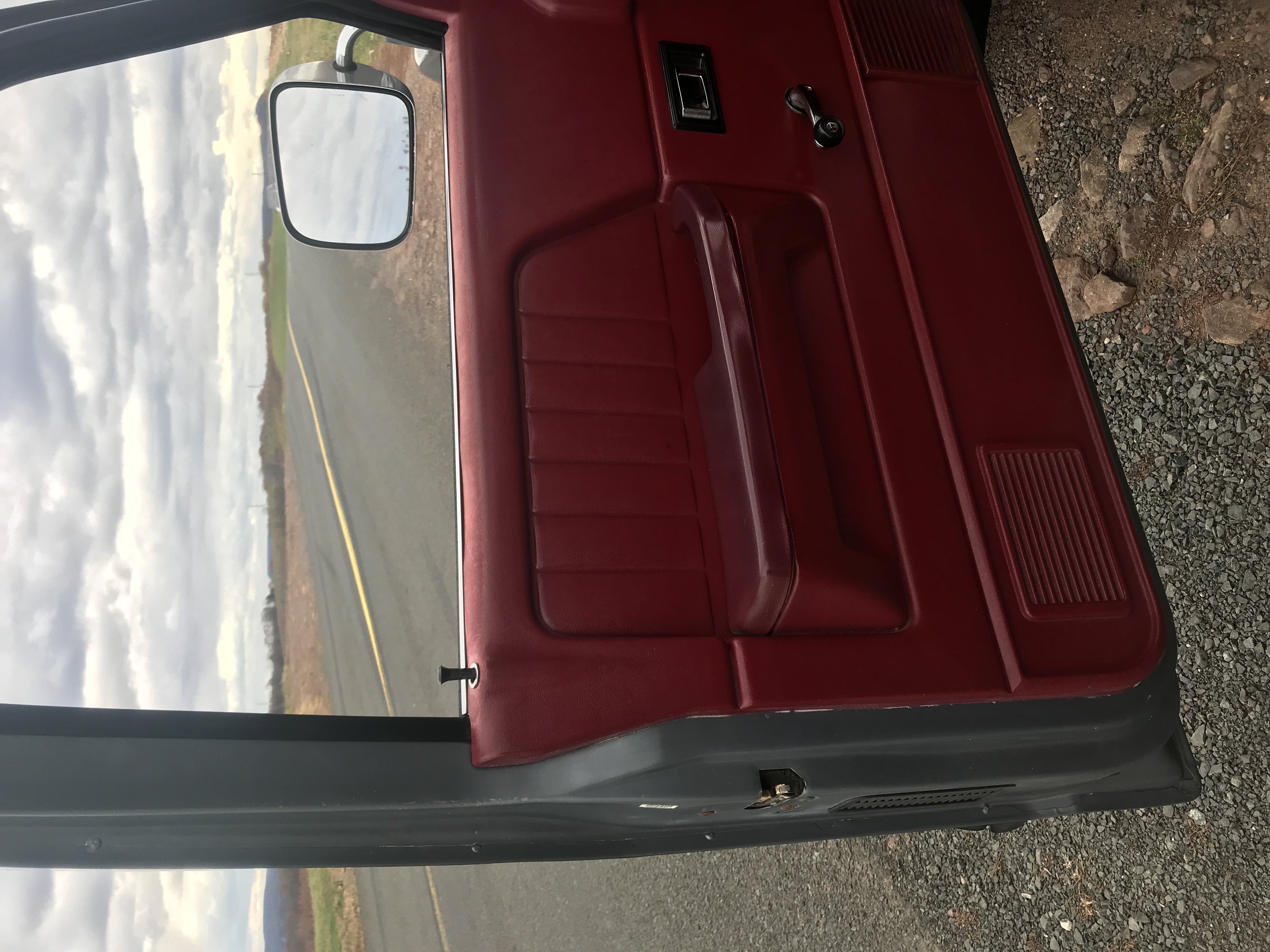 1991 Dodge Dakota Pickup ONE OWNER 117K 8 foot bed and roomy bench seating NICE — photo 43